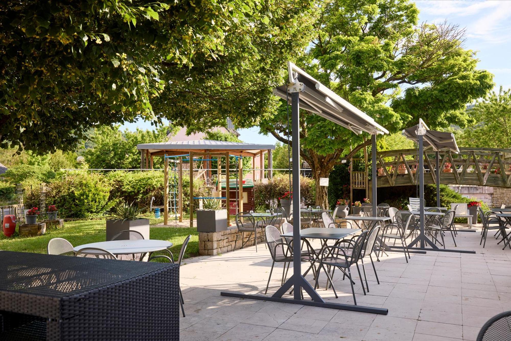 Hotel-Restaurant Le Calice Du Gevaudan - A75 Banassac Luaran gambar