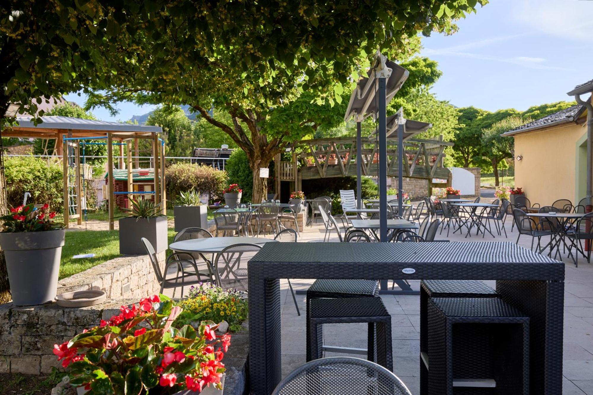Hotel-Restaurant Le Calice Du Gevaudan - A75 Banassac Luaran gambar