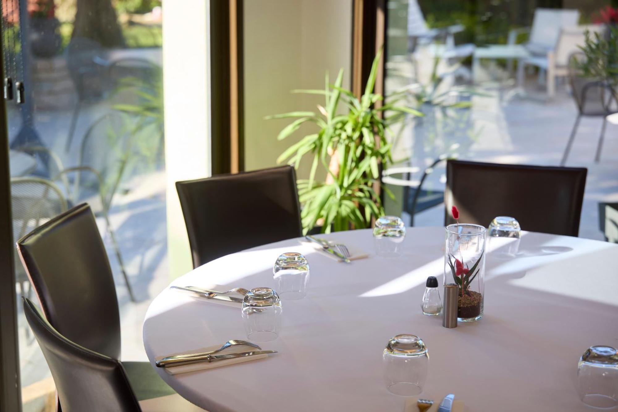 Hotel-Restaurant Le Calice Du Gevaudan - A75 Banassac Luaran gambar